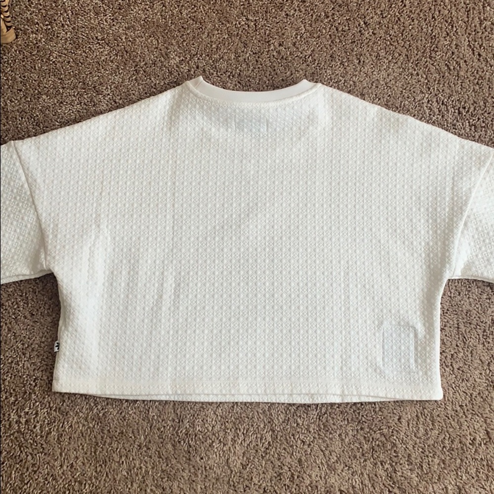 Adidas top - Picture 4 of 4